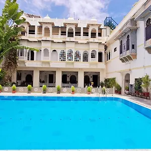 Hotel Mahendra Prakash