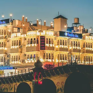 Hotel Hide-in - A Lake View Boutique