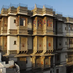 3* Отель Madri Haveli